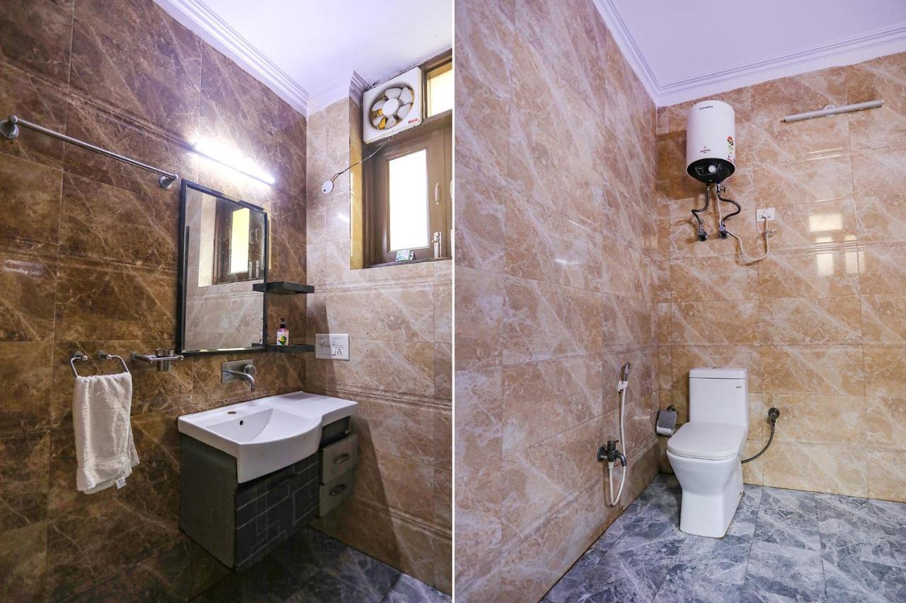 Отель Fabexpress Hm Palace Нойда Экстерьер фото